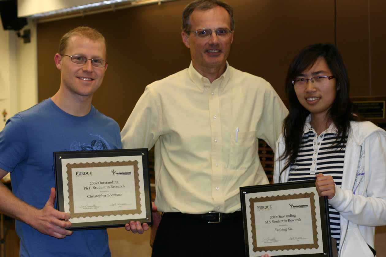 Dr. Vyn and Award Winning Graduate Students, 2009